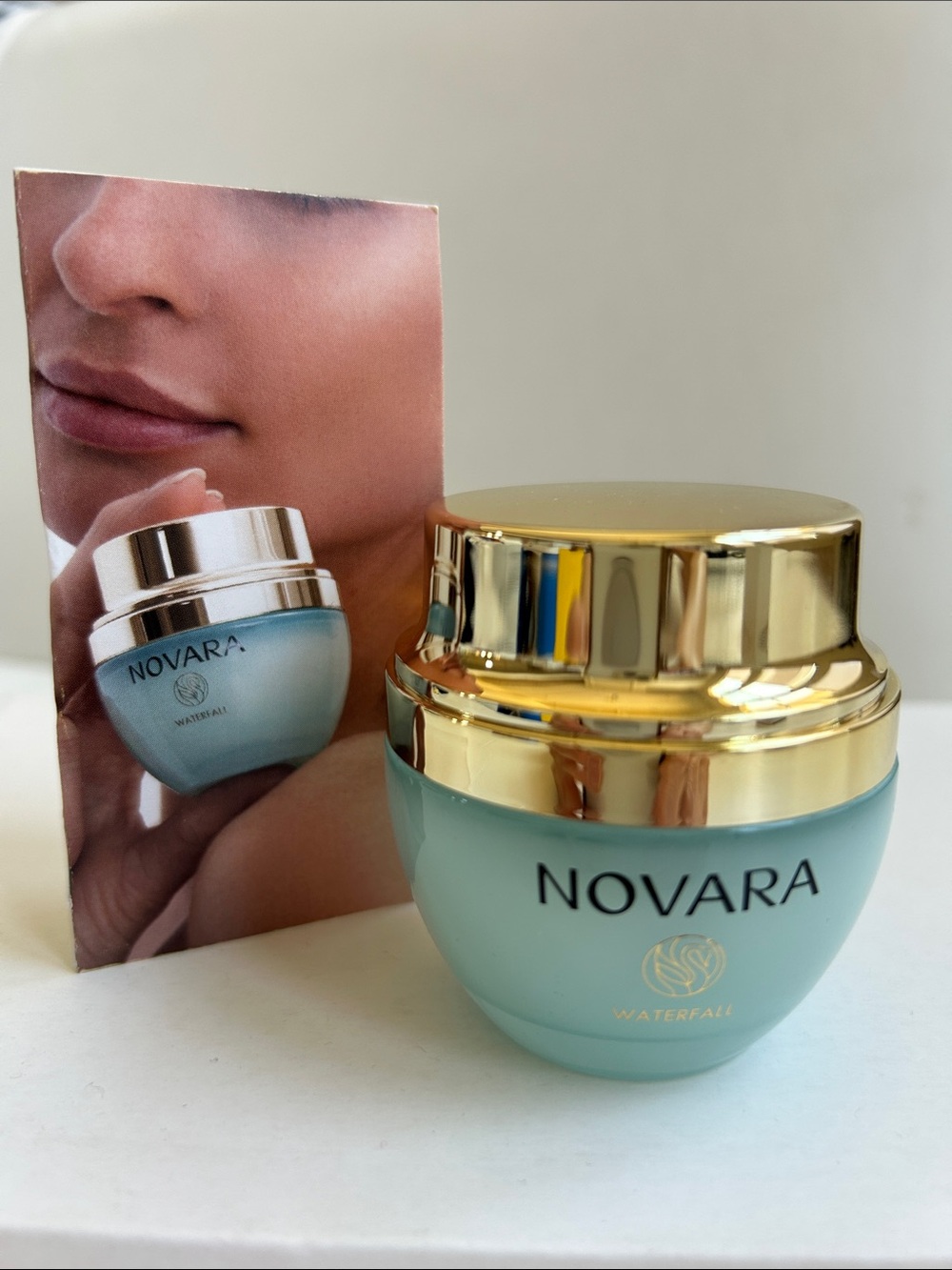 Novara Ultra Hydrating Cream for Anti-Aging & Plumping
